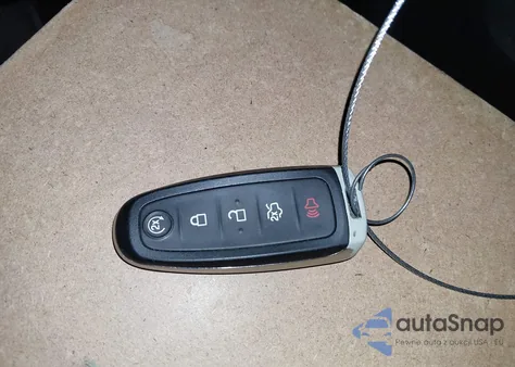 2017 Ford Escape Titanium из США, поврежденный, VIN 1FMCU9J96HUD41633